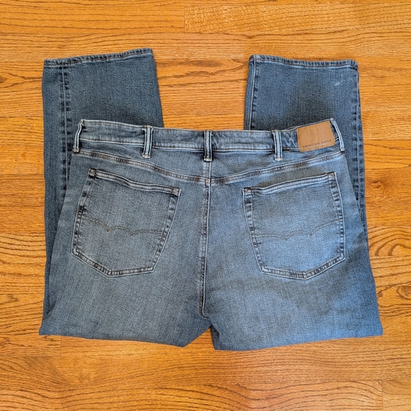 American Eagle Men's Jeans AirFlex+ Relaxed Straight Medium Wash Size 38x30 - Picture 7 of 7